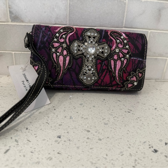 NWT Pink Rhinestone Cross Accent Crossbody Bag and Matching Wallet - Picture 4 of 8